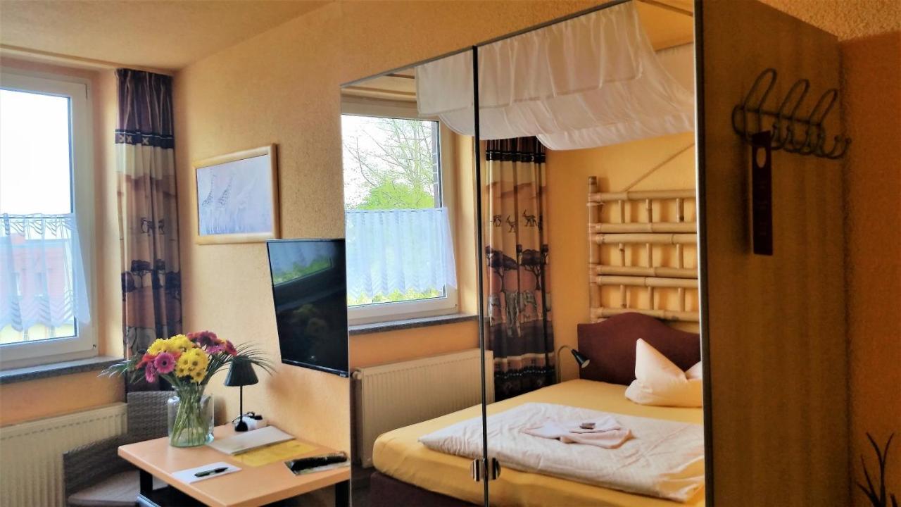 Hotel-Pension Gruene Linde 델리취 외부 사진